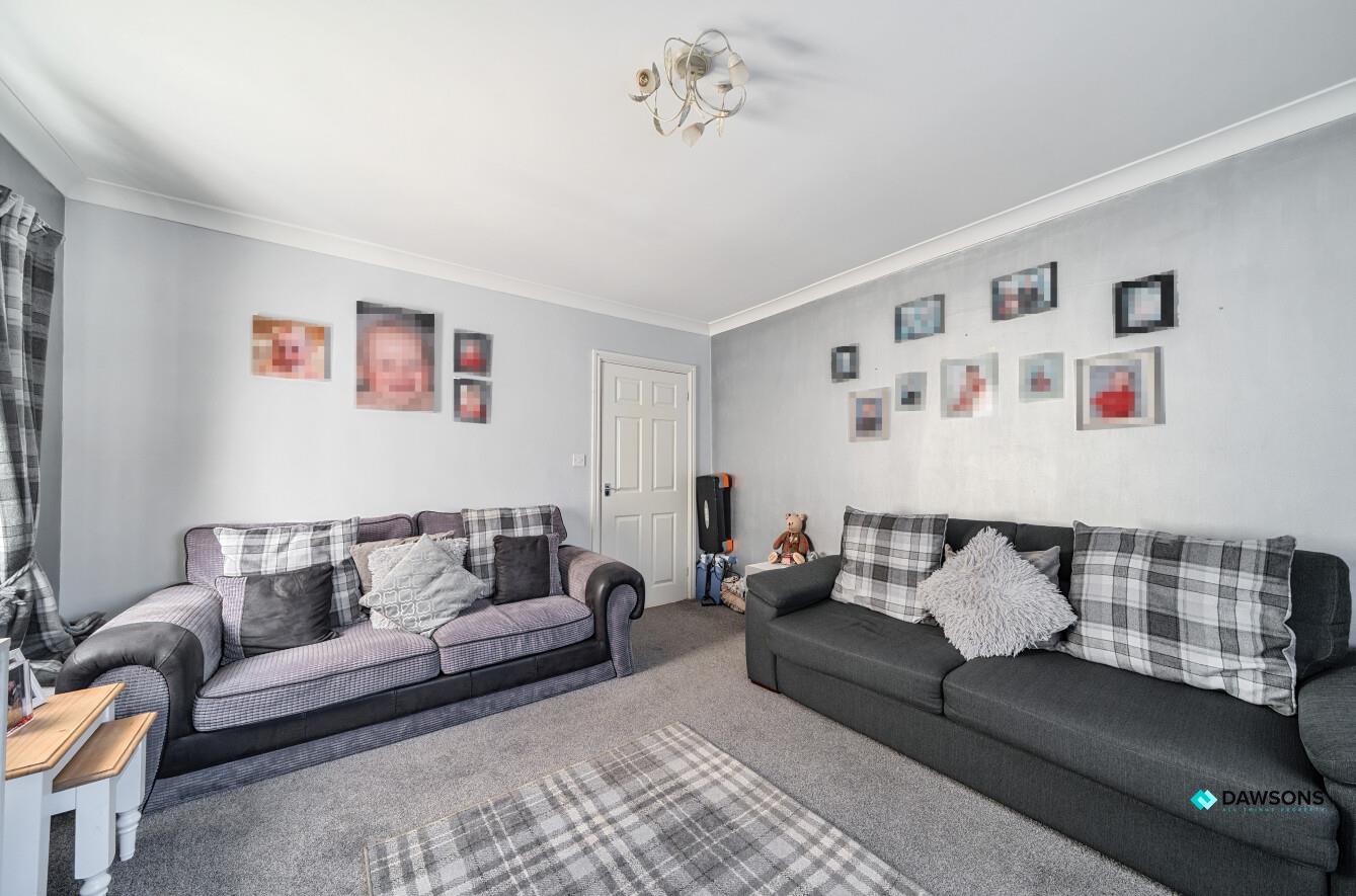 Maes Tref, Llanelli, SA15 3SY
